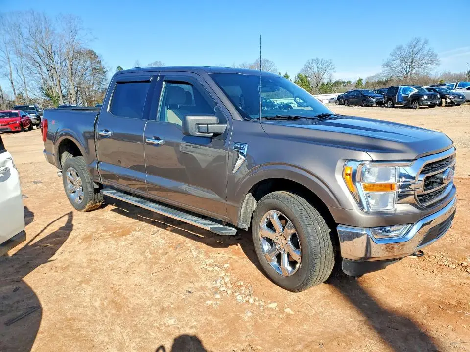 2022 FORD F150 XLT  