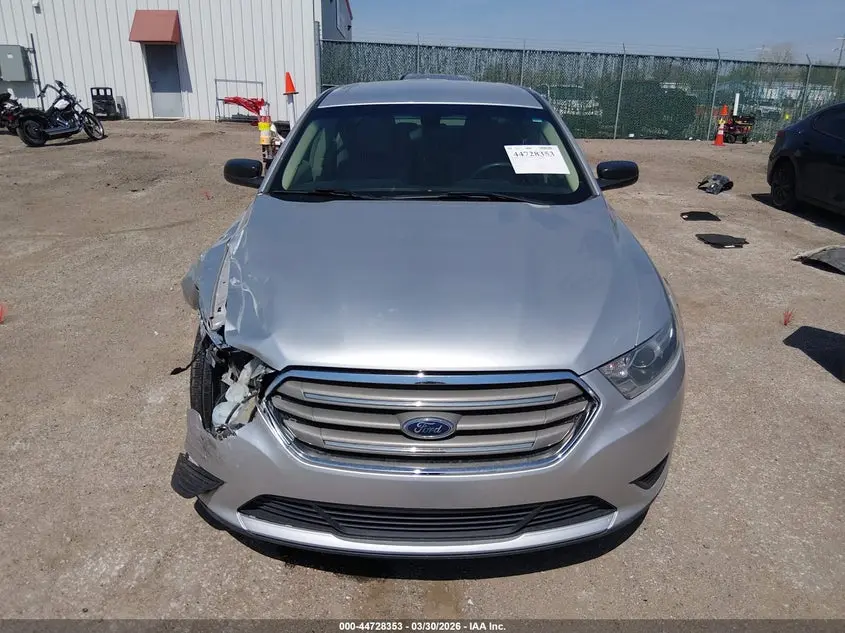 2018 FORD TAURUS SE