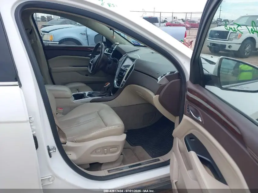 2015 CADILLAC SRX PERFORMANCE COLLECTION
