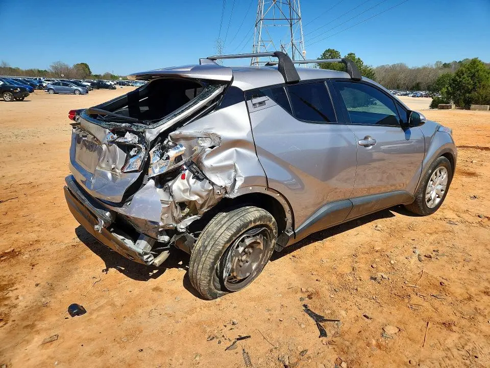 2019 TOYOTA C-HR LE  