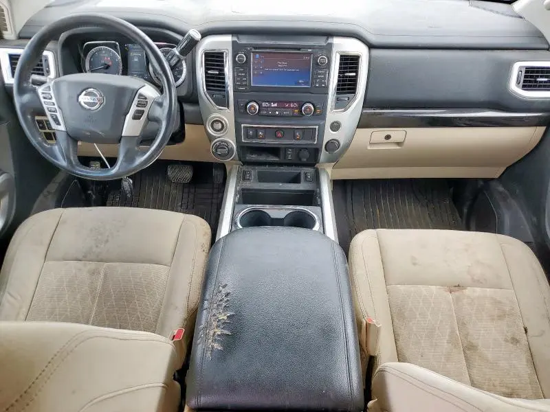 2017 NISSAN TITAN SV  