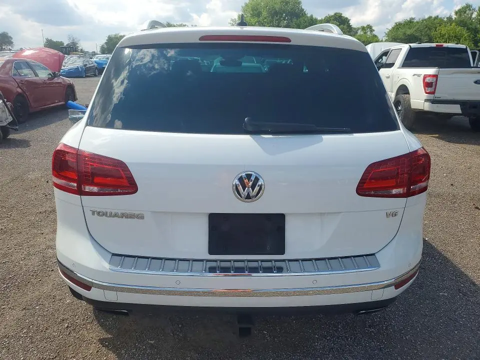 2017 VOLKSWAGEN TOUAREG WOLFSBURG  