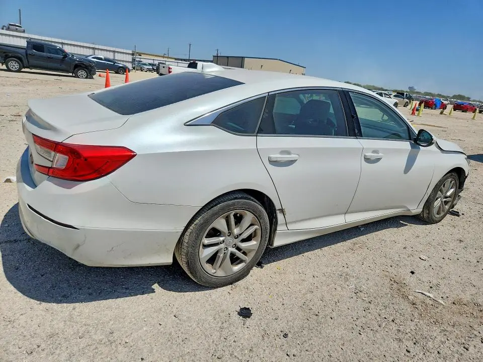 2018 HONDA ACCORD LX  