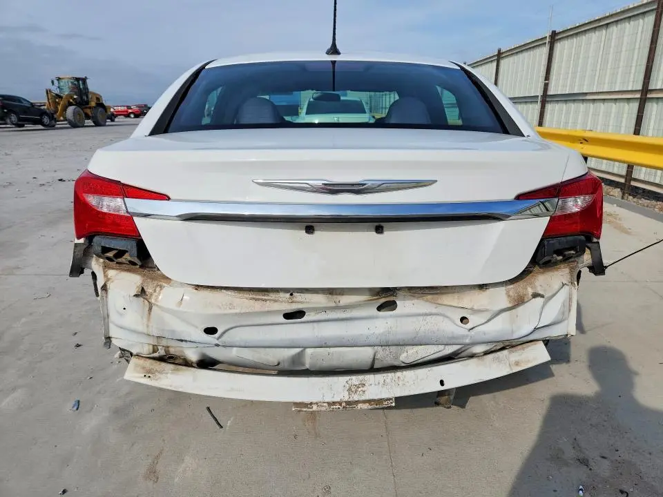 2014 CHRYSLER 200 LX  