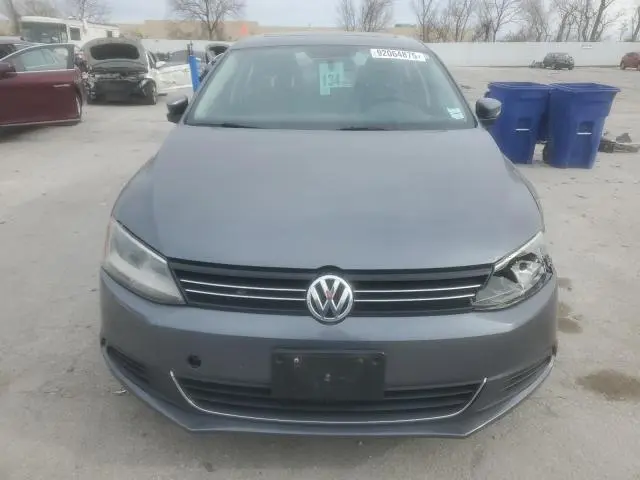 2013 VOLKSWAGEN JETTA SE  