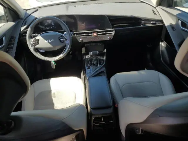 2023 KIA NIRO EX