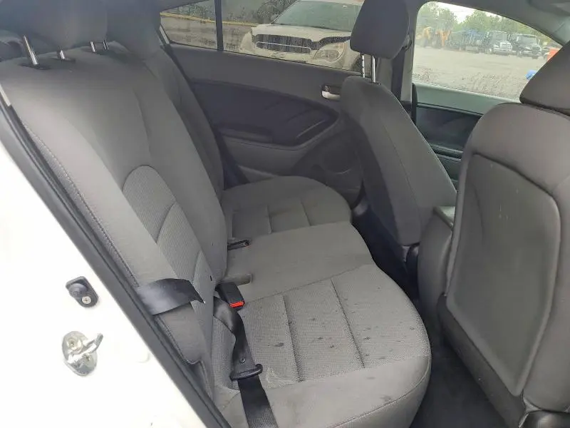 2018 KIA FORTE LX  