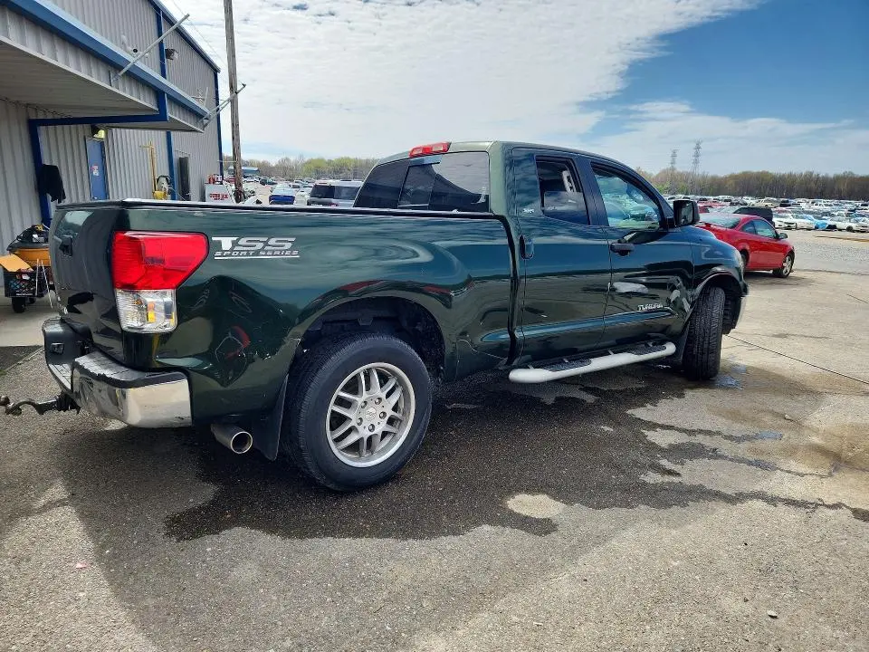 2011 TOYOTA TUNDRA GRADE  
