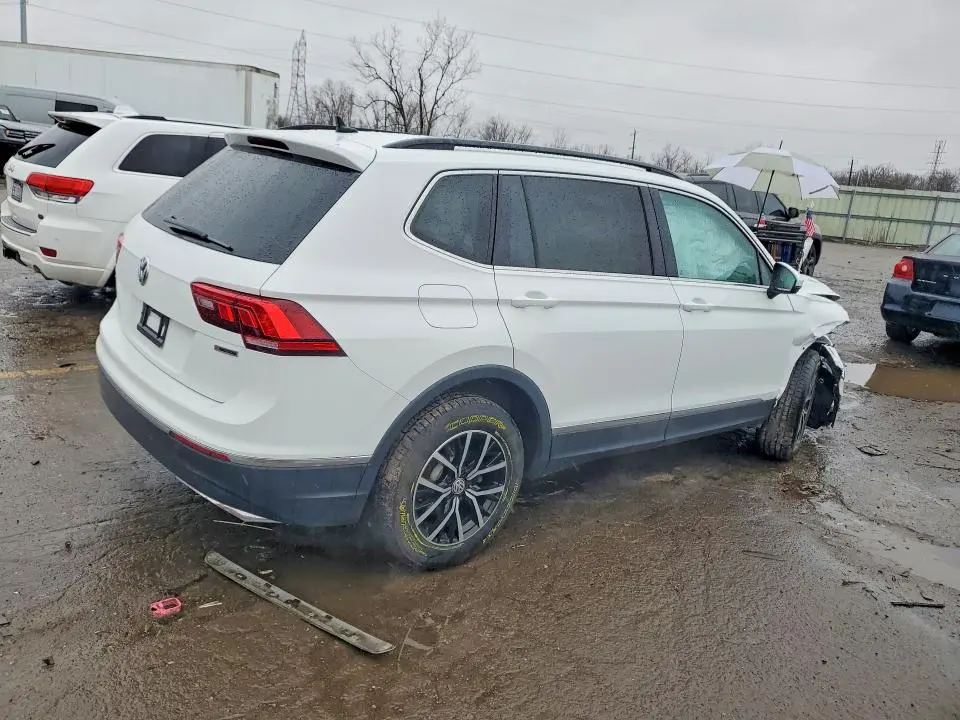 2021 VOLKSWAGEN TIGUAN SE  