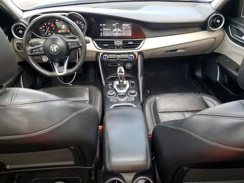 2021 ALFA ROMEO GIULIA SPORT  