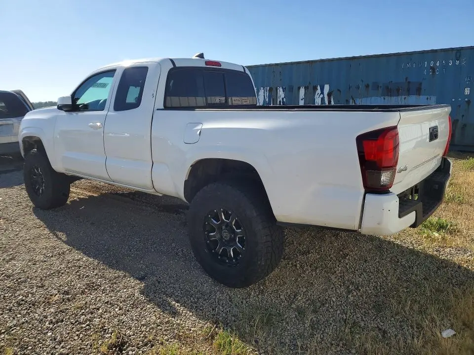 2023 TOYOTA TACOMA SR  