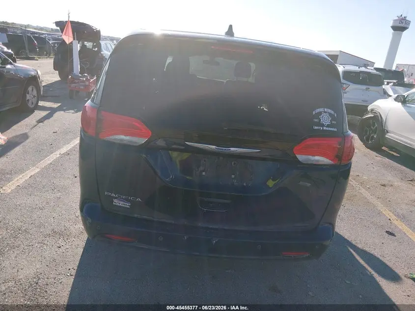 2018 CHRYSLER PACIFICA TOURING
