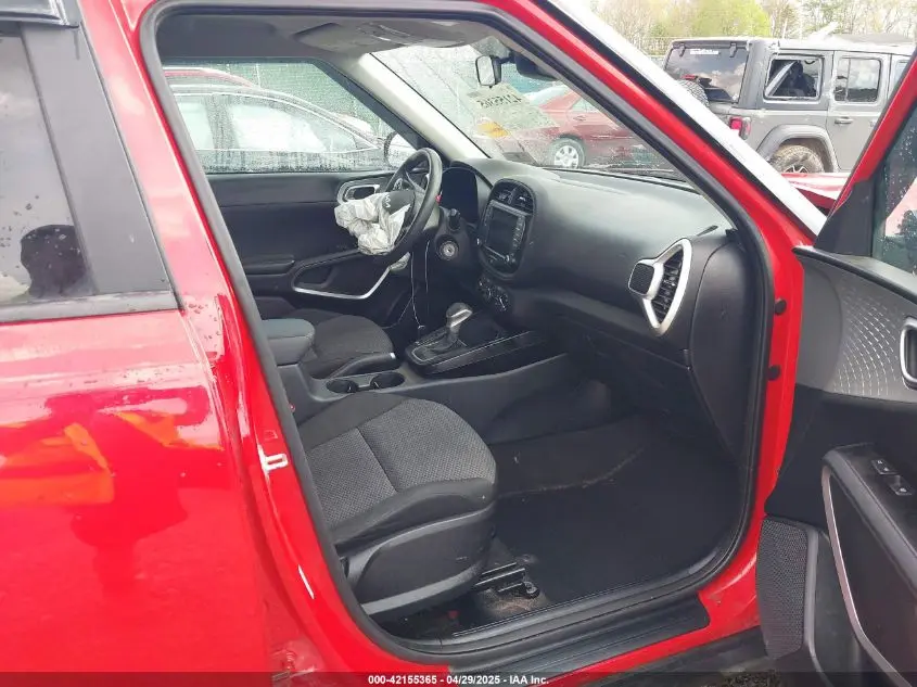 2022 KIA SOUL LX