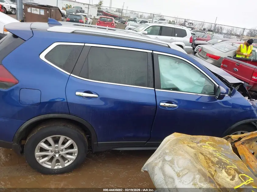 2019 NISSAN ROGUE SV