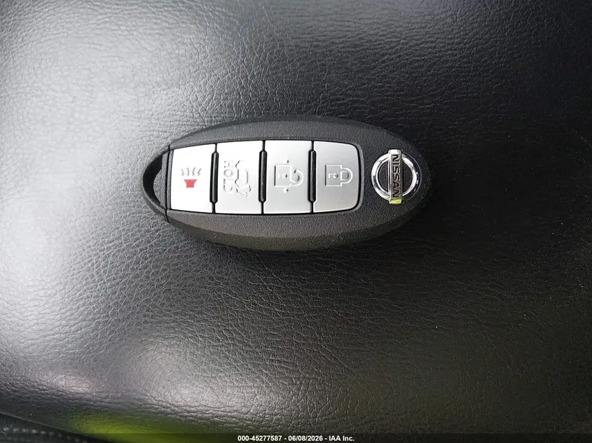 2015 NISSAN ROGUE SL
