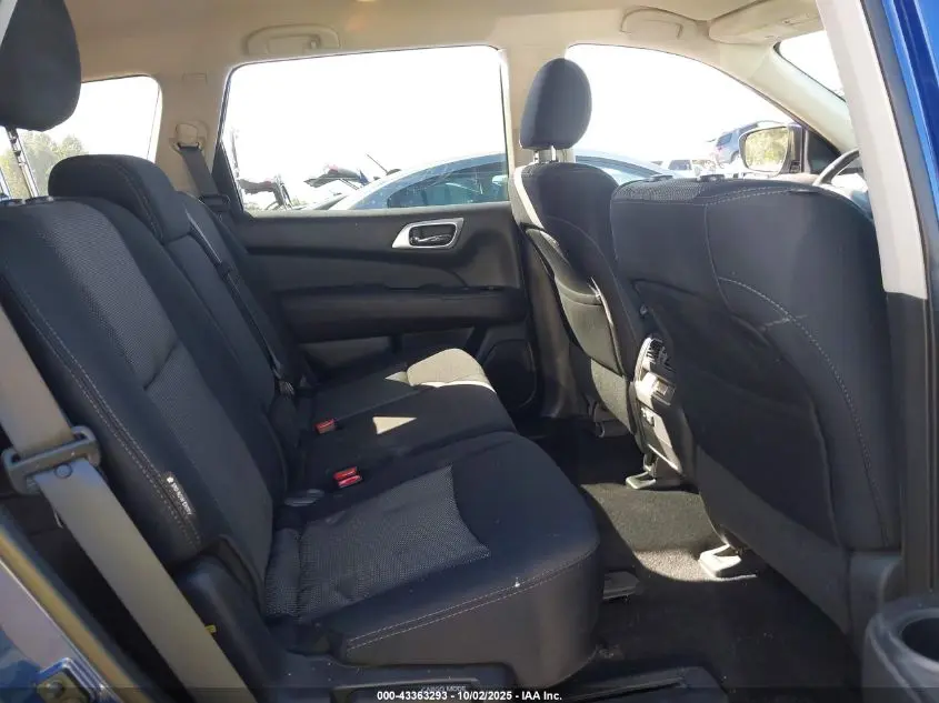 2019 NISSAN PATHFINDER S