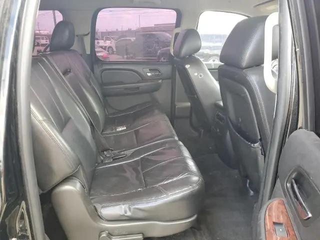 2014 CHEVROLET SUBURBAN C1500 LT  