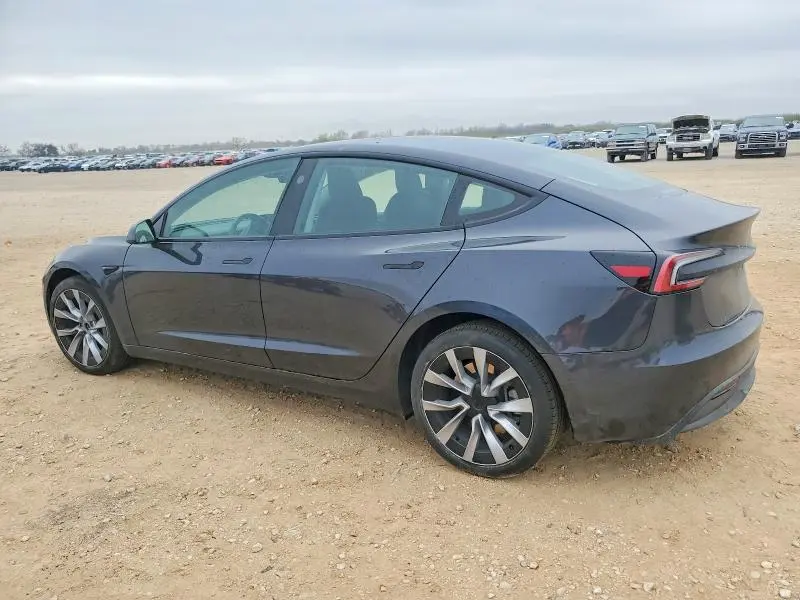 2024 TESLA MODEL 3   