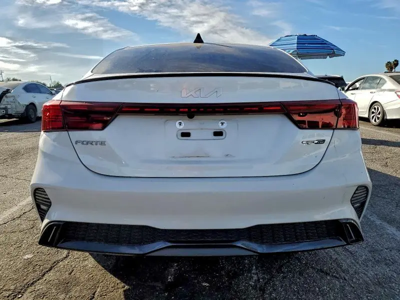 2022 KIA FORTE GT LINE  