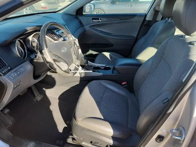 2012 HYUNDAI SONATA SE  