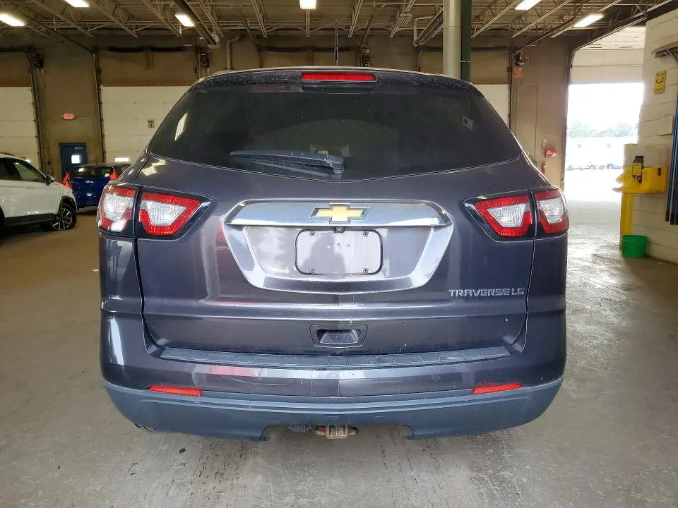 2013 CHEVROLET TRAVERSE LS  