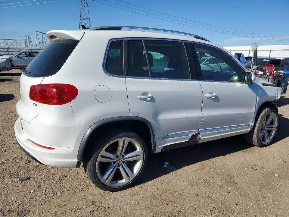 2016 VOLKSWAGEN TIGUAN S  