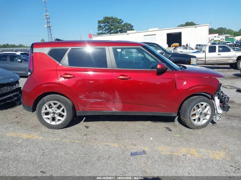 2023 KIA SOUL LX
