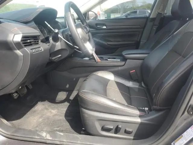 2019 NISSAN ALTIMA SR  