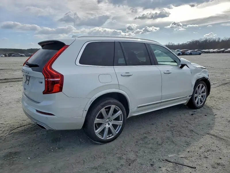 2018 VOLVO XC90 T6  