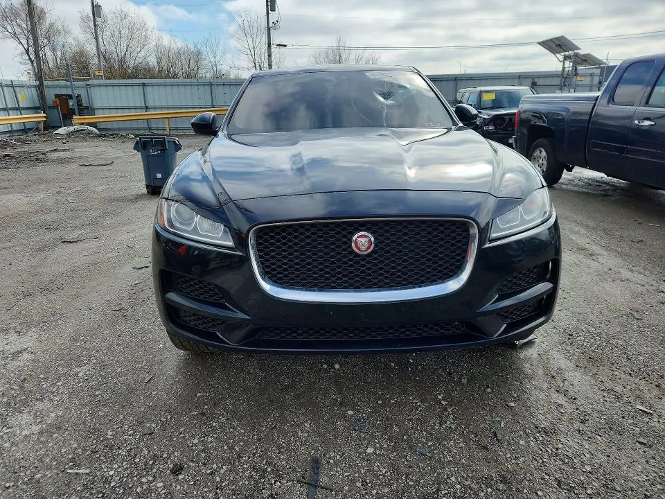 2019 JAGUAR F-PACE   
