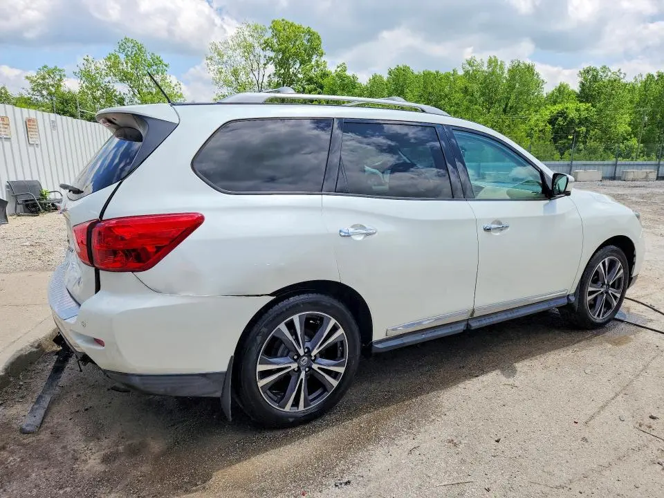 2017 NISSAN PATHFINDER PLATINUM  