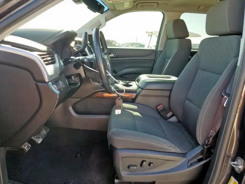 2017 GMC YUKON SLE  