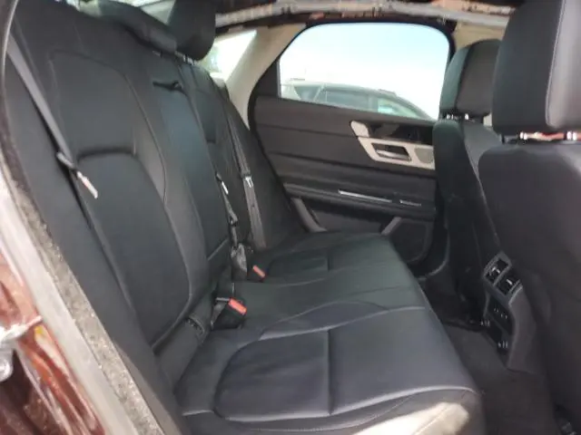 2016 JAGUAR XF PREMIUM  