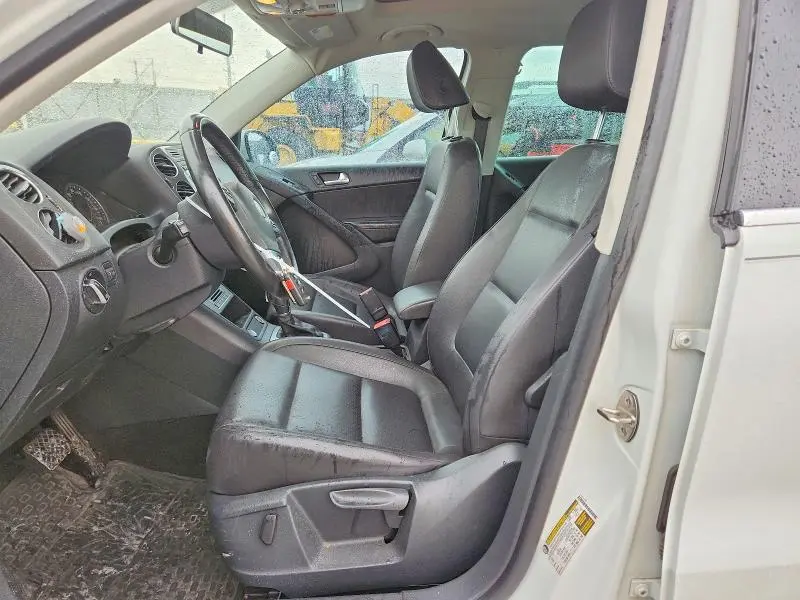 2015 VOLKSWAGEN TIGUAN S  