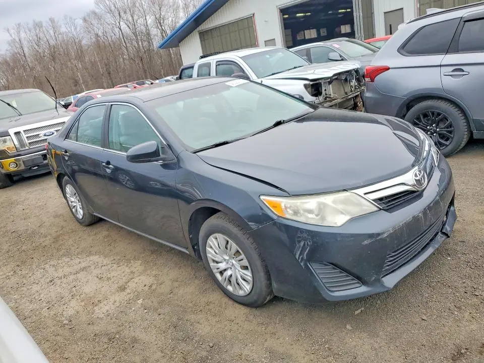 2012 TOYOTA CAMRY LE  
