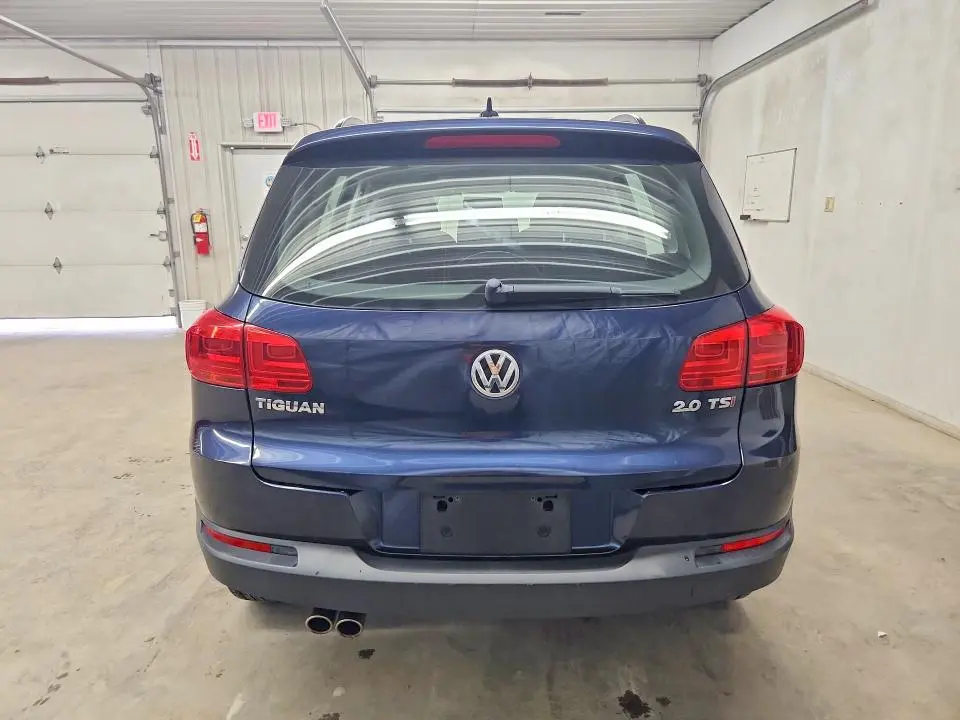 2015 VOLKSWAGEN TIGUAN S  