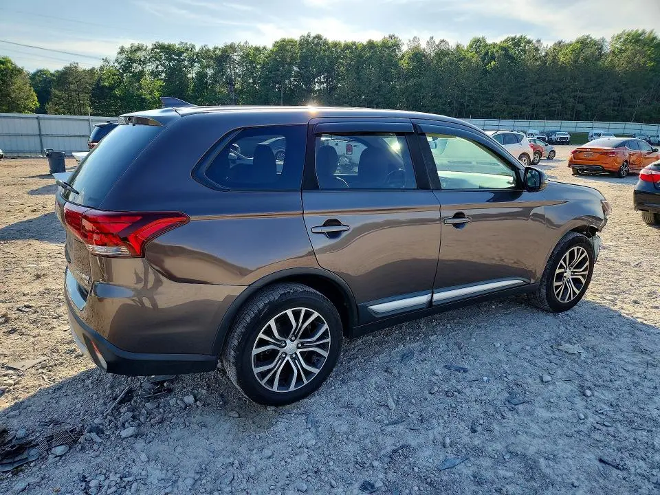 2018 MITSUBISHI OUTLANDER SE  
