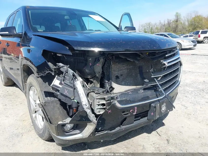 2020 CHEVROLET TRAVERSE FWD LT CLOTH
