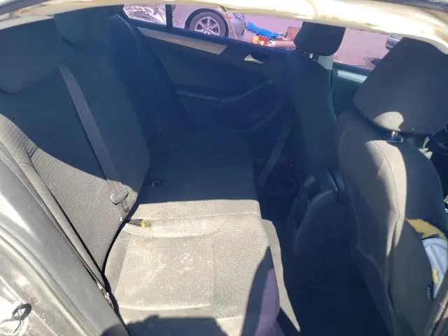 2016 VOLKSWAGEN JETTA SE  