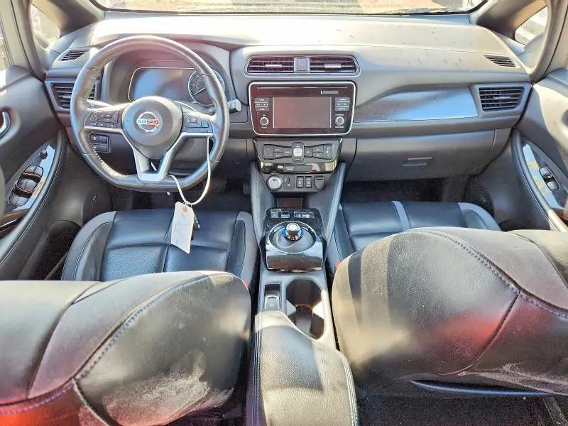 2018 NISSAN LEAF SL  