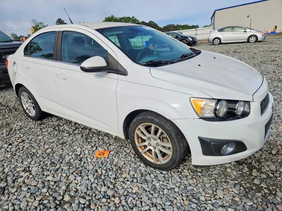 2013 CHEVROLET SONIC LT  