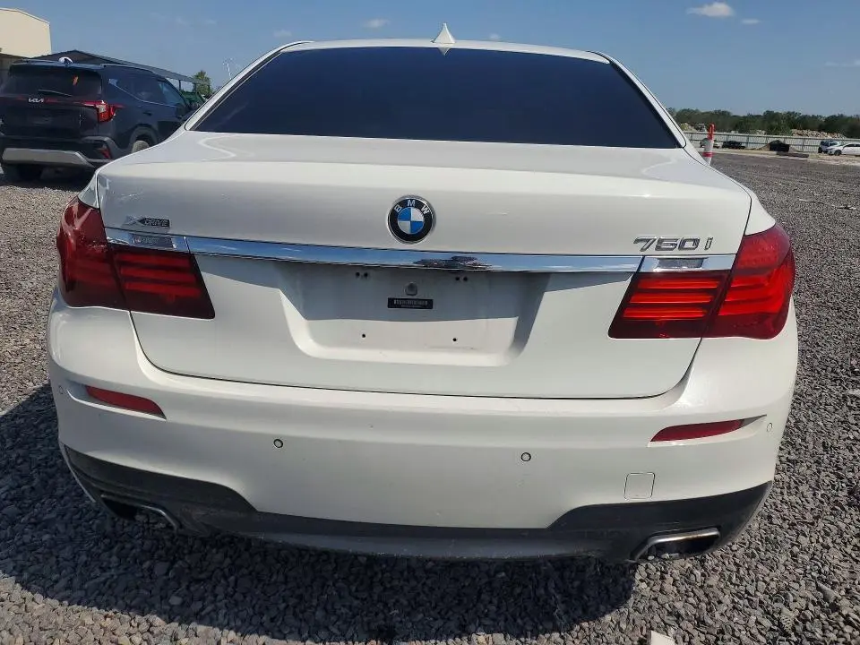 2015 BMW 750 XI  