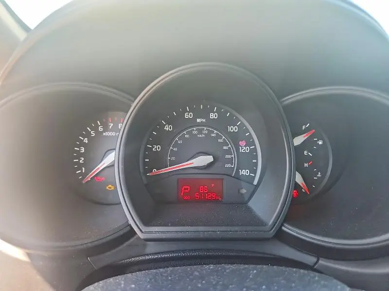 2015 KIA RIO LX  