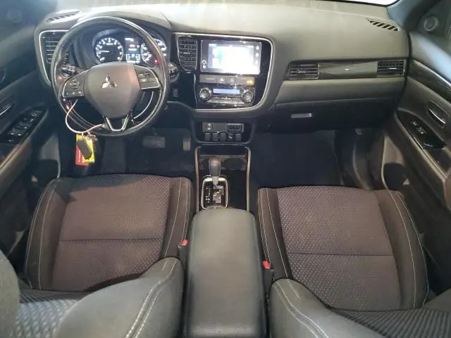 2018 MITSUBISHI OUTLANDER SE