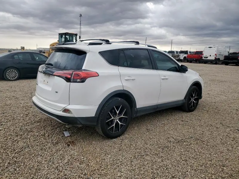 2016 TOYOTA RAV4 SE  
