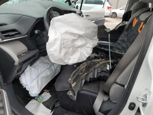 2024 TOYOTA SIENNA LE  
