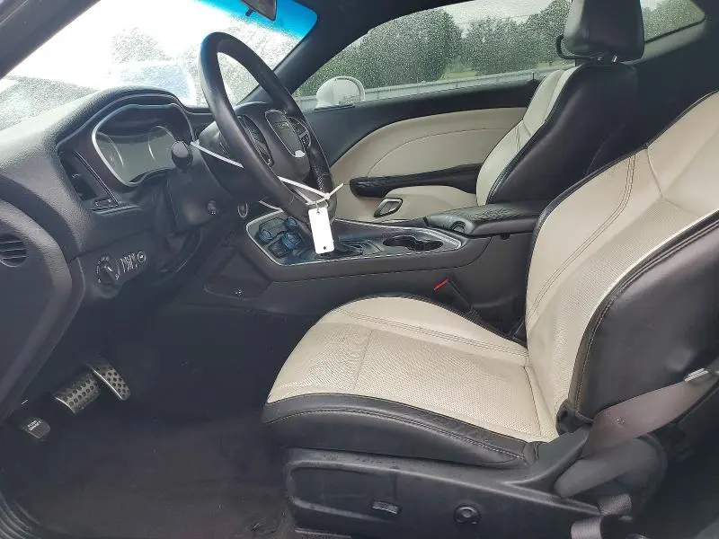 2017 DODGE CHALLENGER SXT  