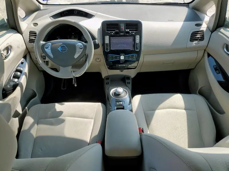 2012 NISSAN LEAF SV  