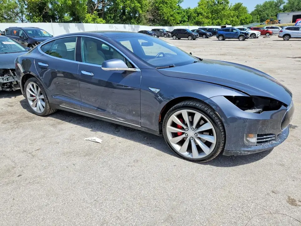 2015 TESLA MODEL S 85D  