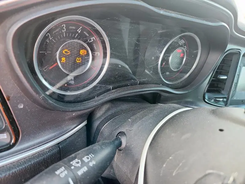 2015 DODGE CHALLENGER SXT
